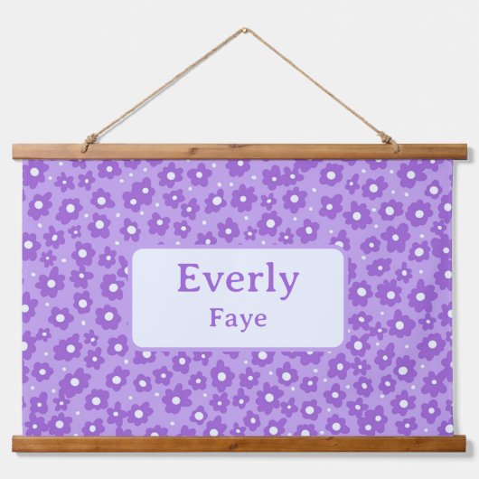 Paarse Bloemen Custom Naam Kinder Kamer Kwekerij A Hangend Wandkleed (Voorkant)