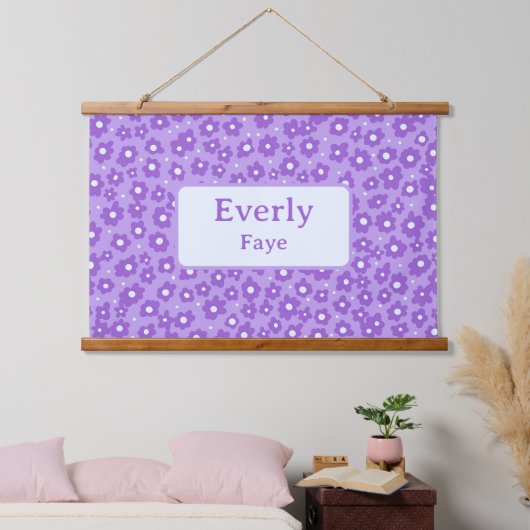 Paarse Bloemen Custom Naam Kinder Kamer Kwekerij A Hangend Wandkleed (Slaapkamer)