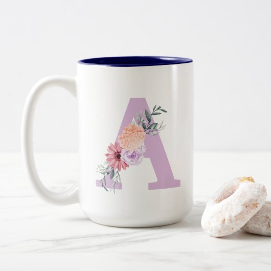 Paarse Bloemen Eenvoudige Minimale Monogram Koffie Tweekleurige Koffiemok (Met donut)