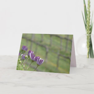 Paarse bloemen en druivenstokken, blanco binnenkan kaart