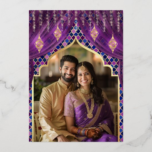 Paarse Bloemen Foto Indiase bruiloft goud Folie Uitnodiging (Achterkant)