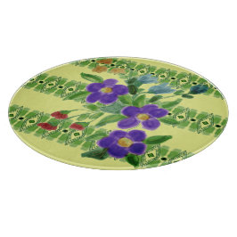 Paarse bloemen geaccentueerd snijplank