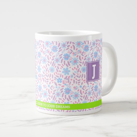 Paarse Bloemen Gepersonaliseerde Naam & Monogram Grote Koffiekop (Voorkant rechts)