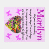 PAARSE BLOEMEN GEPERSONALISEERDE SERENITEIT GEBEDS FLEECE DEKEN (Voorkant (Horizontaal))