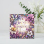 Paarse bloemen Hij is verrezen vlinders Pasen Feestdagenkaart (Staand voorkant)