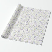 Paarse bloemen inpakpapier (Uitgerold)