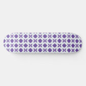 Paarse Bloemen met Lichte Achtergrond Persoonlijk Skateboard (Horizontaal)