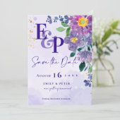 Paarse Bloemen Monogram Huwelijk Save The Date (Staand voorkant)