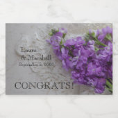 Paarse bloemen op de plaats sparkling wijnetiket (Enkel label)