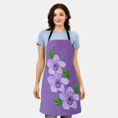 Paarse Bloemen Schort (Gedragen)