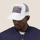 paarse bloemen trucker pet (In situ)