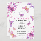 Paarse bloemen vlinders Baby verjaardagsuitnodigin Kaart (Voorkant / Achterkant)