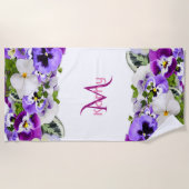 Paarse bloemen witte monogram strandlaken (Voorkant)
