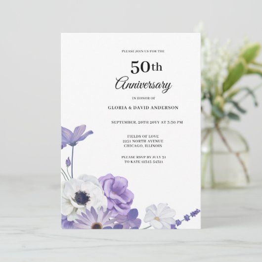 Paarse bloemenelegante 50ste bruiloft Jubileum Kaart (Staand voorkant)