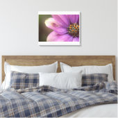 Paarse bloemenfotografie canvas afdruk (Insitu (Slaapkamer))