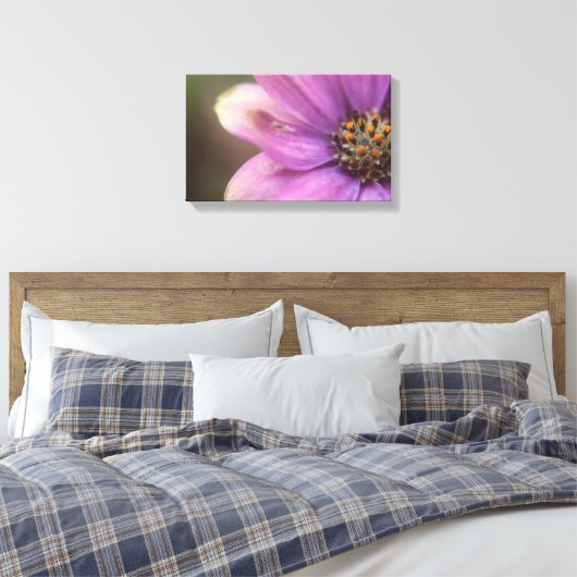Paarse bloemenfotografie canvas afdruk (Insitu (Slaapkamer))