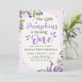 Paarse bloemenpompoen 1e verjaardagsfeestje kaart (Staand voorkant)