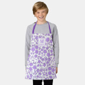 paarse bloemige apron met monogram schort (Gedragen)
