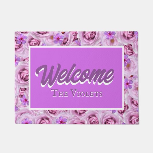 Paarse Bloemige Gepersonaliseerde Ingangs Welkombo Deurmat (Voorkant)
