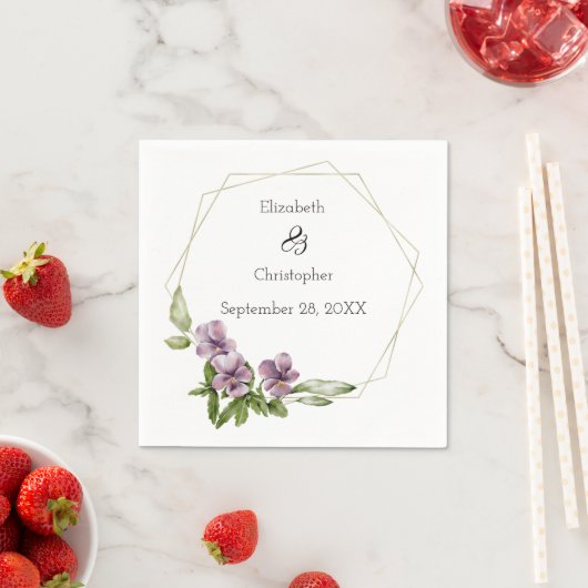 Paarse bloemige groene elegante trouwservetten servet (Insitu)