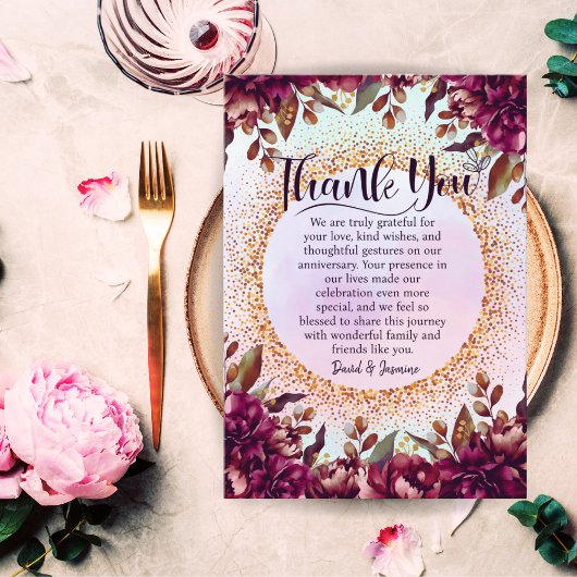 Paarse bloemige huwelijksjubileumfeestje bedankkaart