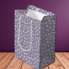 Paarse Bloemige Verjaardag Medium Cadeauzakje