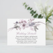 Paarse bloemige winter bruiloftsreceptie details informatiekaartje (Staand voorkant)