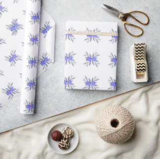  Paarse bloemmotieven Cadeaupapier