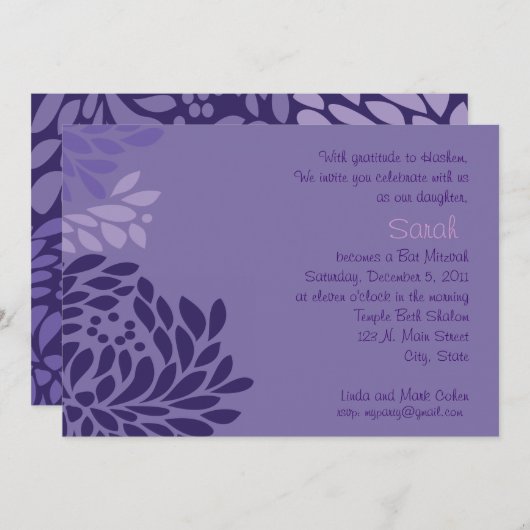 Paarse bloemuitnodiging kaart (Voorkant / Achterkant)