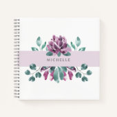 Paarse bloesems groen monogram notitieboek (Voorkant)