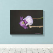 Paarse Bloom Canvas Afdruk (Insitu (Houten vloer))