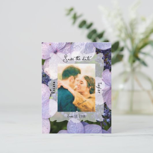 Paarse Blue Hydrangea Wedding Photo Save the Date Briefkaart (Staand voorkant)