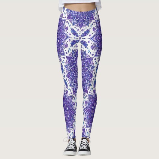 Paarse Boho Mandala Bloem Motief Leggings (Voorkant)