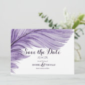 Paarse Boho Waterverf Whimsical Feather Wedding Save The Date (Staand voorkant)