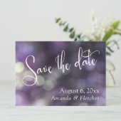Paarse Bokeh, Modern Script Save the Date (Staand voorkant)