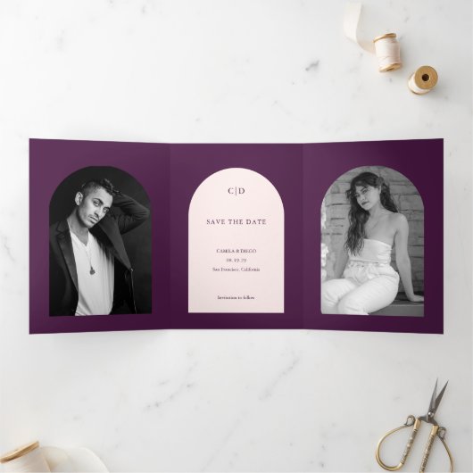 Paarse Boog Foto Bruiloft Save the Date Drieluik Aankondiging (Binnen)