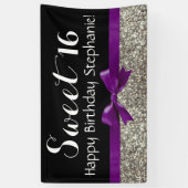 Paarse Bow Silver Glitter Sweet 16 Birthday Party Spandoek (Verticaal)
