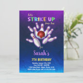 Paarse bowlinguitnodiging kaart (Staand voorkant)