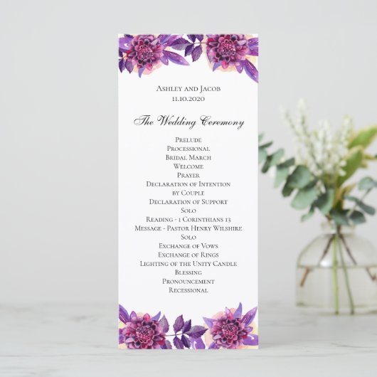 Paarse bruiloft programma. Waterverf bloemceremoni Programmakaart (Staand voorkant)