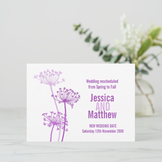 Paarse bruiloft voor kerkboten kaart (Staand voorkant)