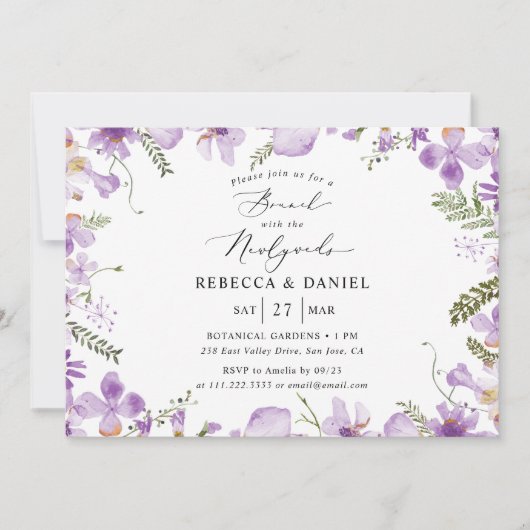Paarse Brunch Met Pasgetrouwde Huwelijksuitnodigin Kaart (Voorkant)