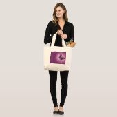 PAARSE BUTTERFLES GROTE TOTE BAG (Voorkant (model))