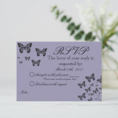 Paarse Butterflies RSVP Kaartje (Staand voorkant)