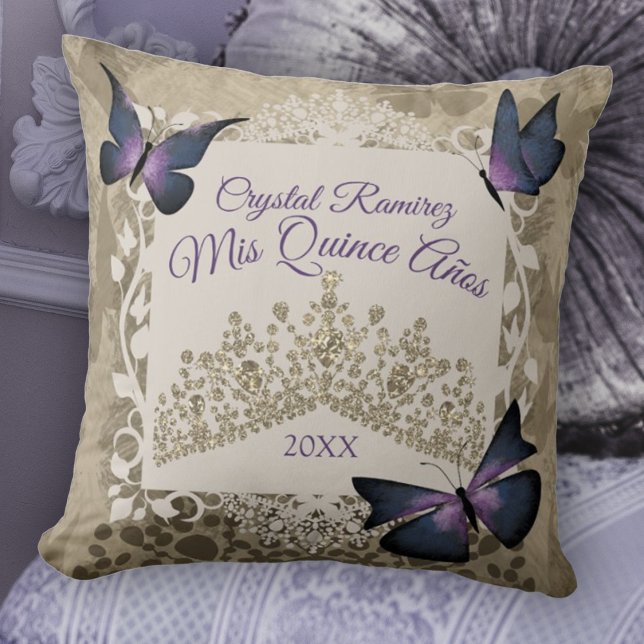 Paarse Butterflies, Taupe Tiara Quinceanera Pillow Kussen (lavender plum purple quinceanera pillow vintage beige purple keepsake personalized throw gold tiara)