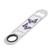 Paarse Butterfly Floral Personalized Bar Key Speed Flessenopener (Voorkant Gekanteld)
