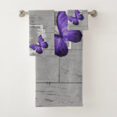 Paarse Butterfly Rustic Personalized Bad Handdoek (Insitu)