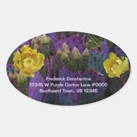 Paarse cactus met gele bloemen Adresetiketten Ovale Sticker (Voorkant)