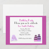 Paarse Cake en Cadeaus Birthday Party Invitation Kaart (Voorkant / Achterkant)