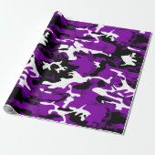 paarse camouflage zwart wit camo cadeaupapier (Uitgerold)