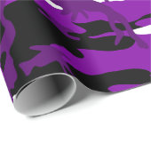 paarse camouflage zwart wit camo cadeaupapier (Rol Hoek)